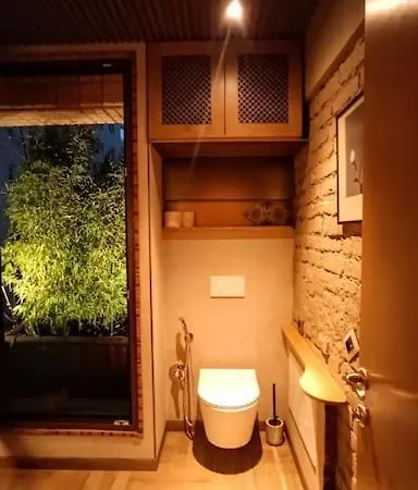 Introvert's Den *